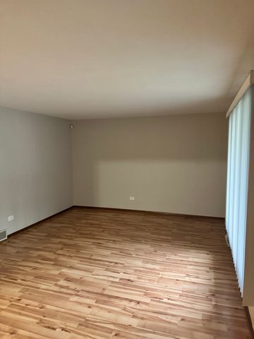 17904 Rose Street, Lansing, IL 60438