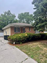 17904 Rose Street, Lansing, IL 60438