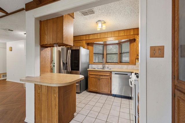 412 Main Street, Pottsboro, TX 75076