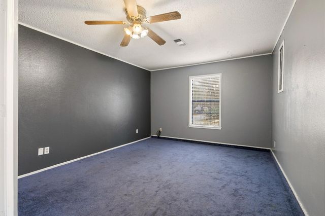 412 Main Street, Pottsboro, TX 75076