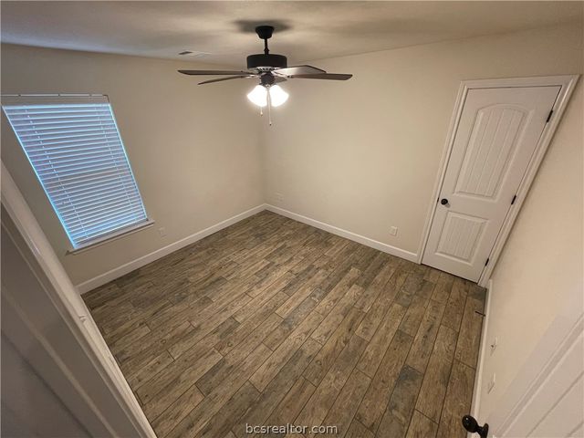 1015 Dove Run Trail, College Station, TX 77845