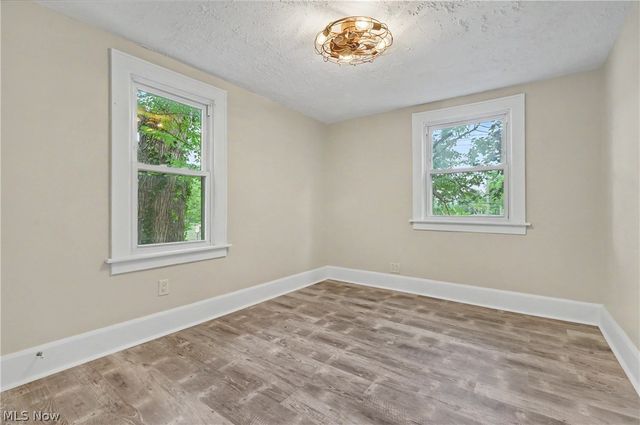 616 Tallmadge Road, Cuyahoga Falls, OH 44221