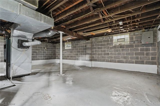 616 Tallmadge Road, Cuyahoga Falls, OH 44221