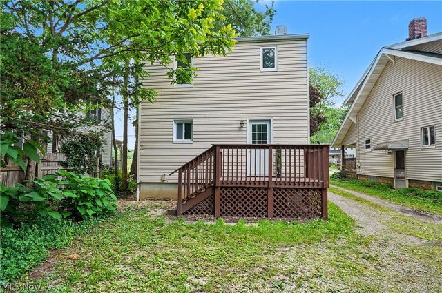 616 Tallmadge Road, Cuyahoga Falls, OH 44221