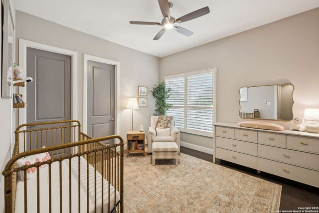 219 E Melrose Dr B, Olmos Park, TX 78212