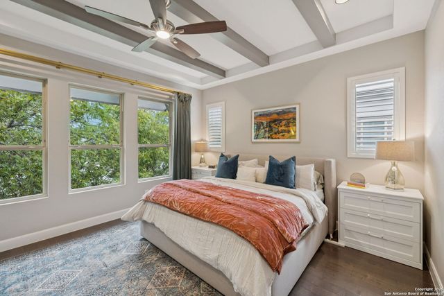 219 E Melrose Dr B, Olmos Park, TX 78212