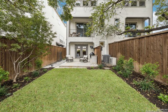 219 E Melrose Dr B, Olmos Park, TX 78212