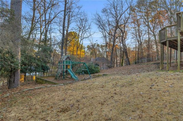 1616 Maple Ridge Drive, Suwanee, GA 30024