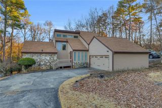 1616 Maple Ridge Drive, Suwanee, GA 30024