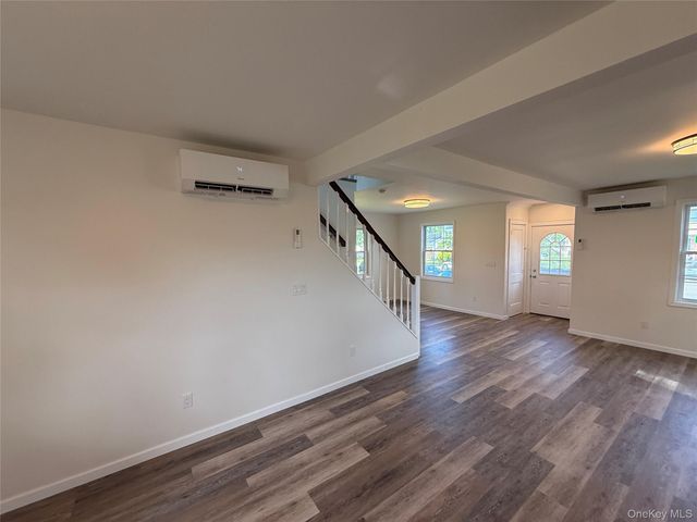 1599 3rd Street, West Babylon, NY 11704