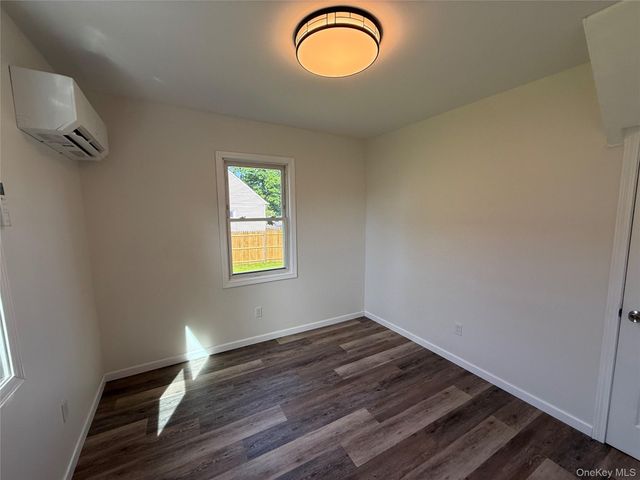 1599 3rd Street, West Babylon, NY 11704