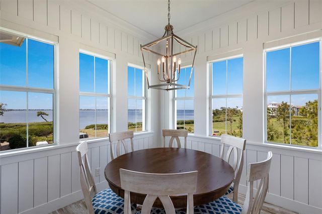 318 COMPASS POINT DRIVE 202, Bradenton, FL 34209