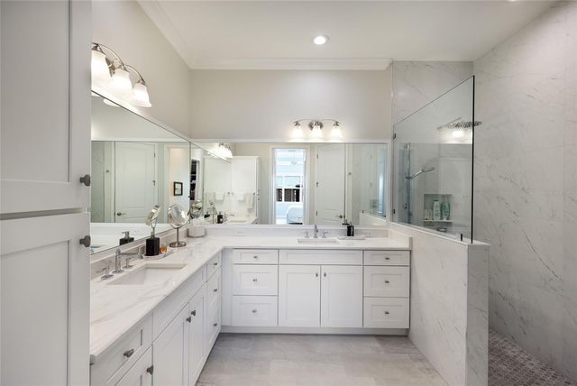 318 COMPASS POINT DRIVE 202, Bradenton, FL 34209