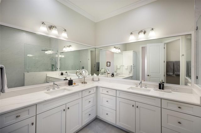 318 COMPASS POINT DRIVE 202, Bradenton, FL 34209