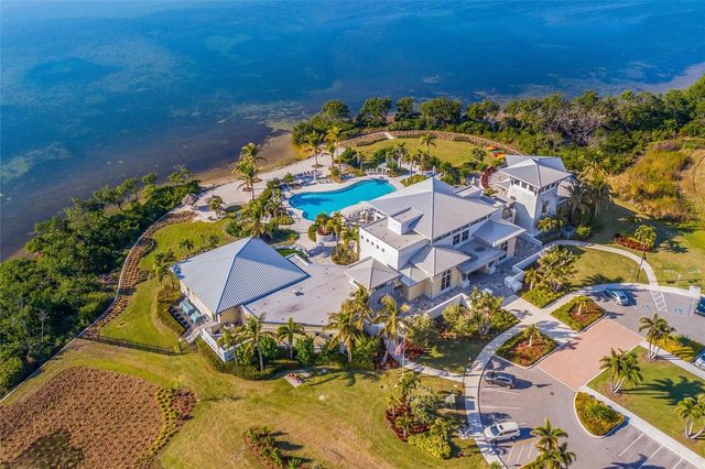 318 COMPASS POINT DRIVE 202, Bradenton, FL 34209