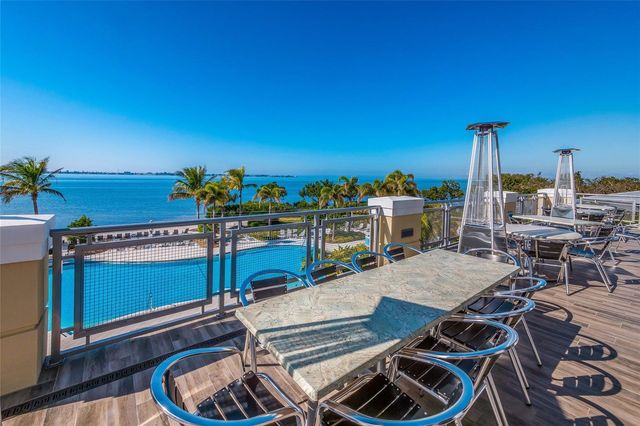 318 COMPASS POINT DRIVE 202, Bradenton, FL 34209