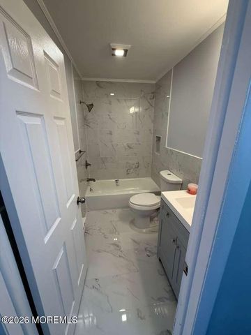 38 Noble Road, Sicklerville, NJ 08081