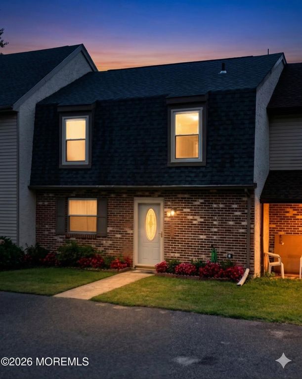 38 Noble Road, Sicklerville, NJ 08081