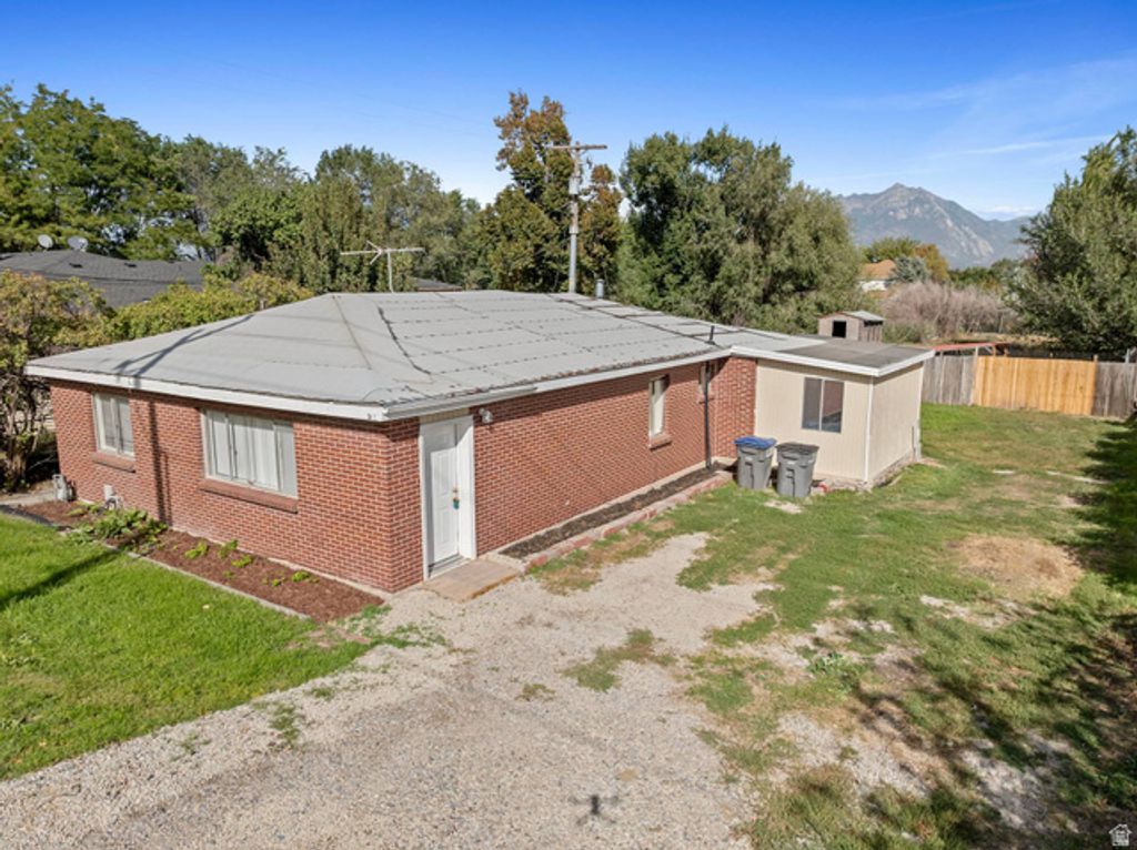 10689 S 2200 W, South Jordan, UT 84095