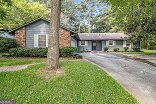 20 Fairfield Drive, Ellenwood, GA 30294