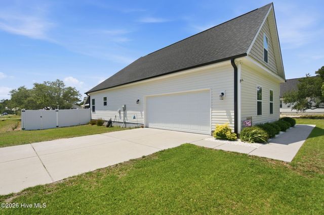 901 Nicklaus Road, Boiling Spring Lakes, NC 28461