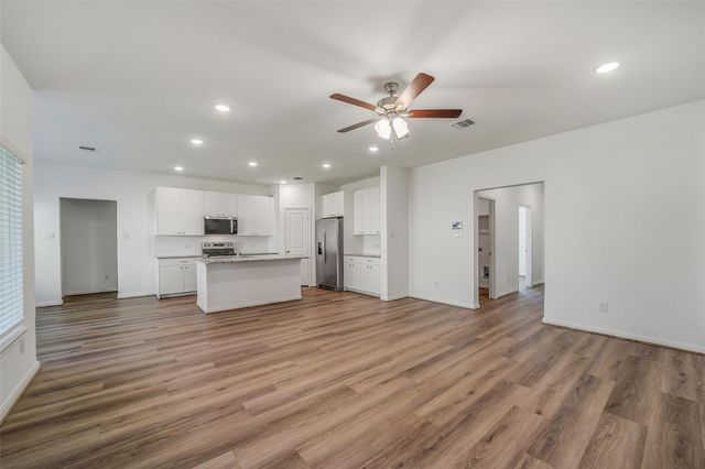 11931 Pondwood Drive, Cypress, TX 77429