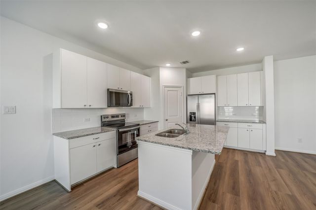 11931 Pondwood Drive, Cypress, TX 77429