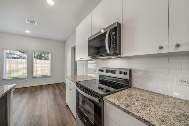 11931 Pondwood Drive, Cypress, TX 77429