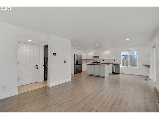 4818 Se ANTELOPE HILLS Dr, Gresham, OR 97080