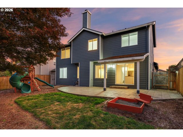 4818 Se ANTELOPE HILLS Dr, Gresham, OR 97080