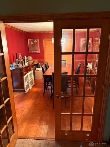 1070 Winston Lane, Tipp City, OH 45371