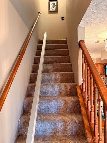1070 Winston Lane, Tipp City, OH 45371