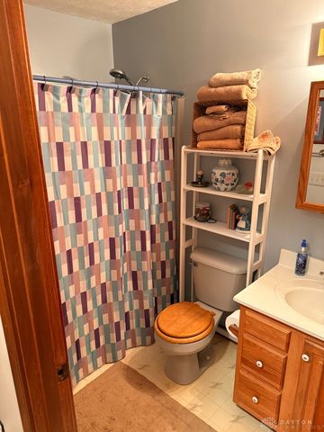 1070 Winston Lane, Tipp City, OH 45371