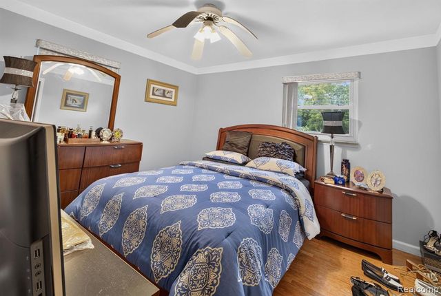 25126 W Chicago, Redford, MI 48239