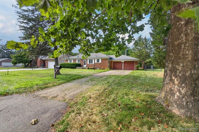 25126 W Chicago, Redford, MI 48239