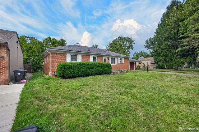 25126 W Chicago, Redford, MI 48239