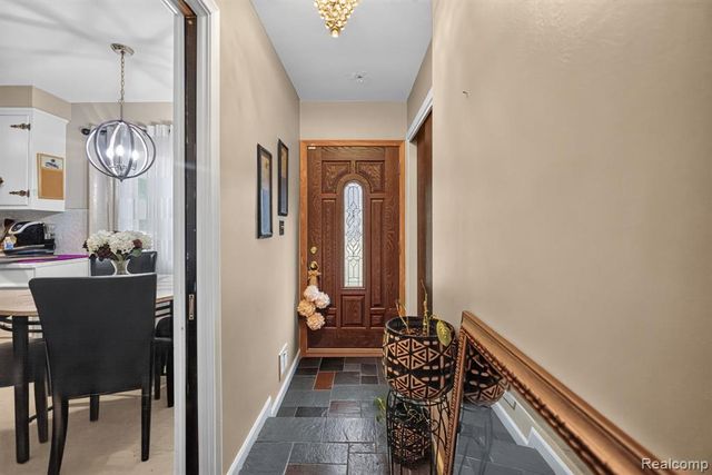 25126 W Chicago, Redford, MI 48239