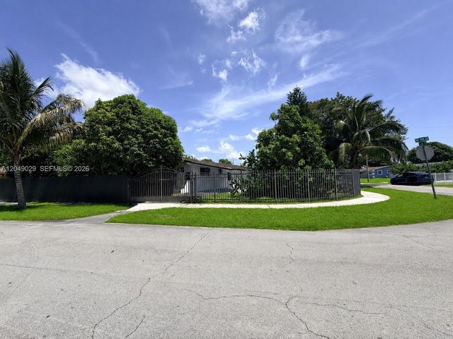 19202 NW 23rd Ct, Miami Gardens, FL 33056