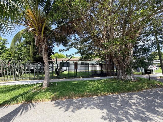 19202 NW 23rd Ct, Miami Gardens, FL 33056