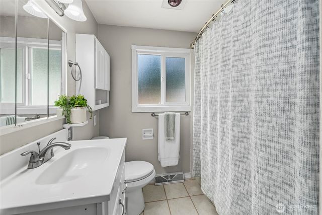 153 SW 208th Street, Normandy Park, WA 98166