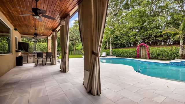 9512 Barletta Winds Point, Delray Beach, FL 33446
