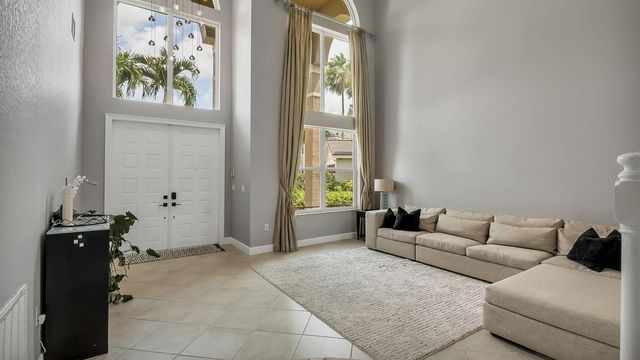 9512 Barletta Winds Point, Delray Beach, FL 33446