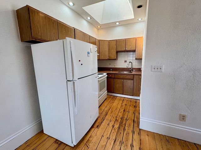 361 Adams Street 3, Boston, MA 02122