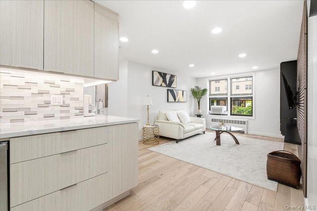 72-11 110th Street 1B, Forest Hills, NY 11375