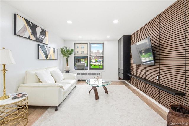 72-11 110th Street 1B, Forest Hills, NY 11375
