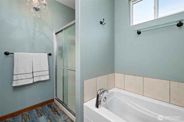 2851 SW Berwick Drive, Oak Harbor, WA 98277