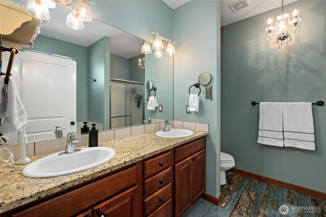2851 SW Berwick Drive, Oak Harbor, WA 98277