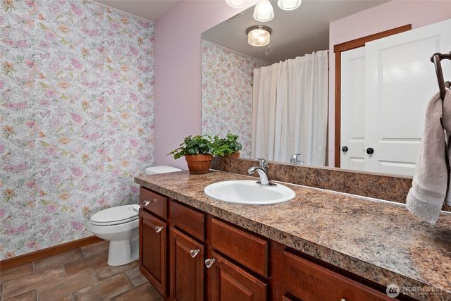 2851 SW Berwick Drive, Oak Harbor, WA 98277