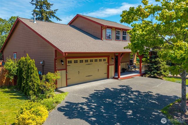 2851 SW Berwick Drive, Oak Harbor, WA 98277