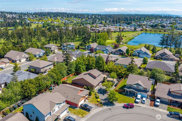 2851 SW Berwick Drive, Oak Harbor, WA 98277